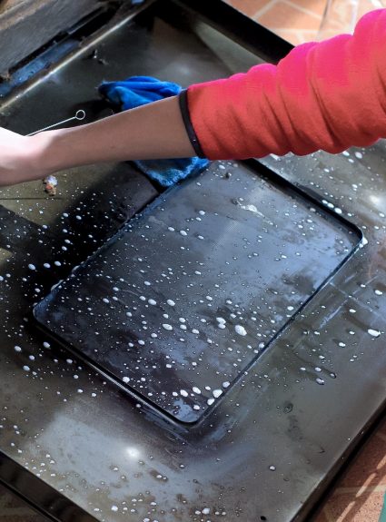 How To Clean Oven Door Glass