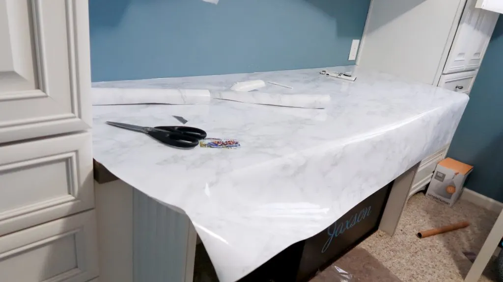 DIY Marble Countertops With Contact Paper via SlayAtHomeMother.com #contactpaper #diy #diycountertops #contactpapercounters #slayathomemother