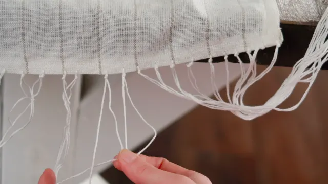 Easy DIY Macrame Table Runner - SlayAtHomeMother.com