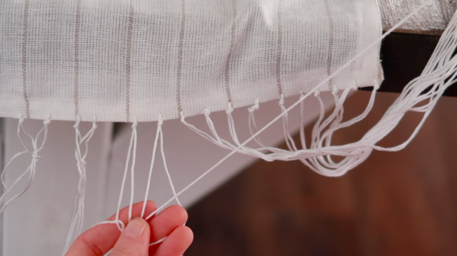 Easy DIY Macrame Table Runner - SlayAtHomeMother.com