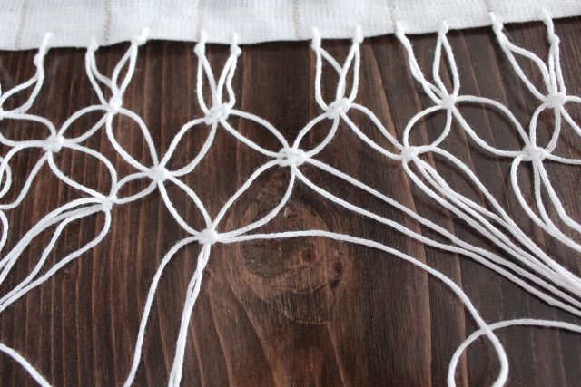 Easy DIY Macrame Table Runner - SlayAtHomeMother.com