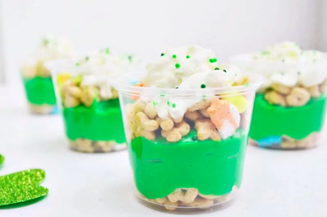 St. Patrick's Day Pudding Parfaits from CrayonsAndCravings.com -- SLAYathomemother.com