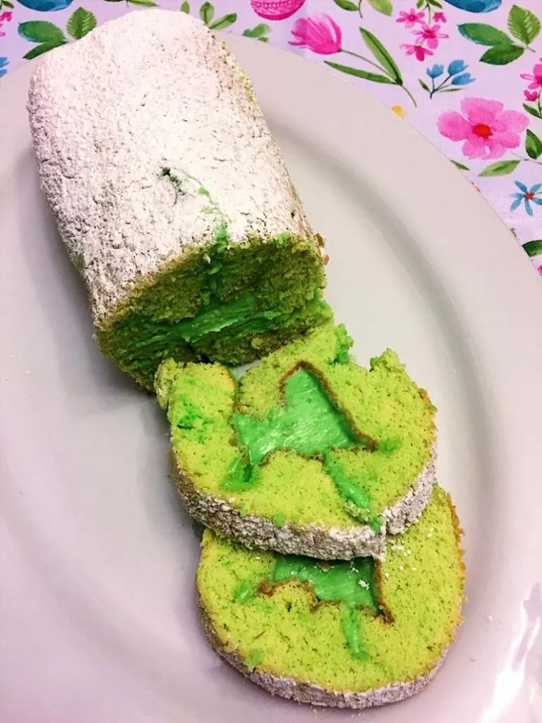 roll_cake_st_patricks_day-772x1030