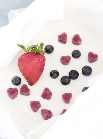Healthy Homemade Gummies With Real Fruit (SUPER EASY!)