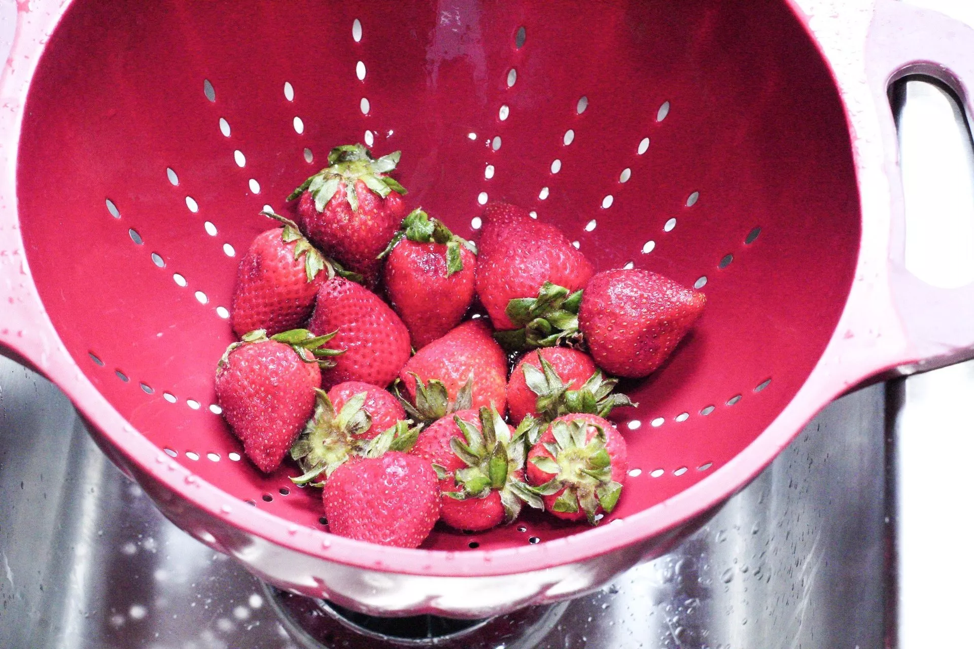 Homemade gummies with strawberries