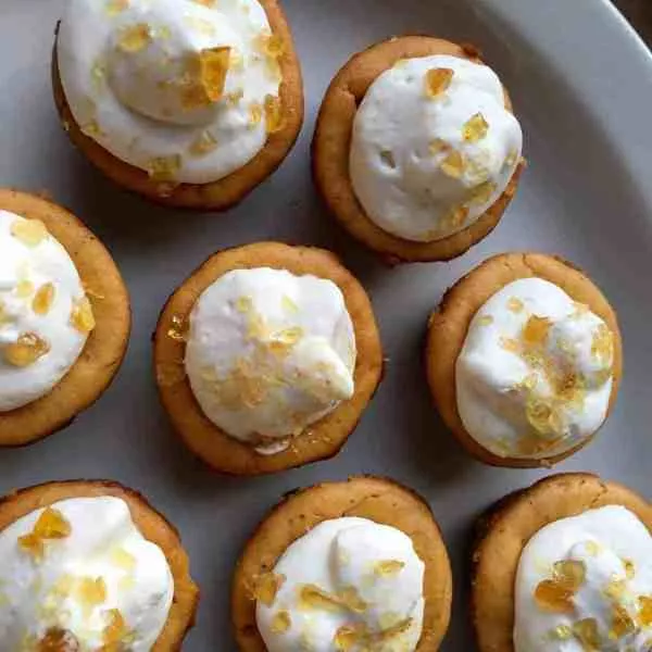 mini pumpkin cheesecake bites