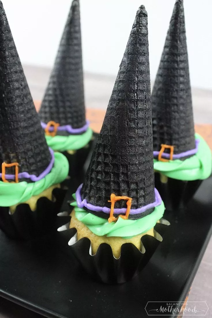 witch hat cupcakes