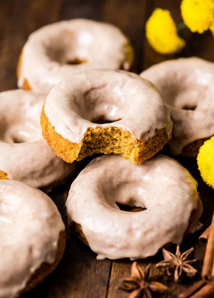 baked pumpkin donuts