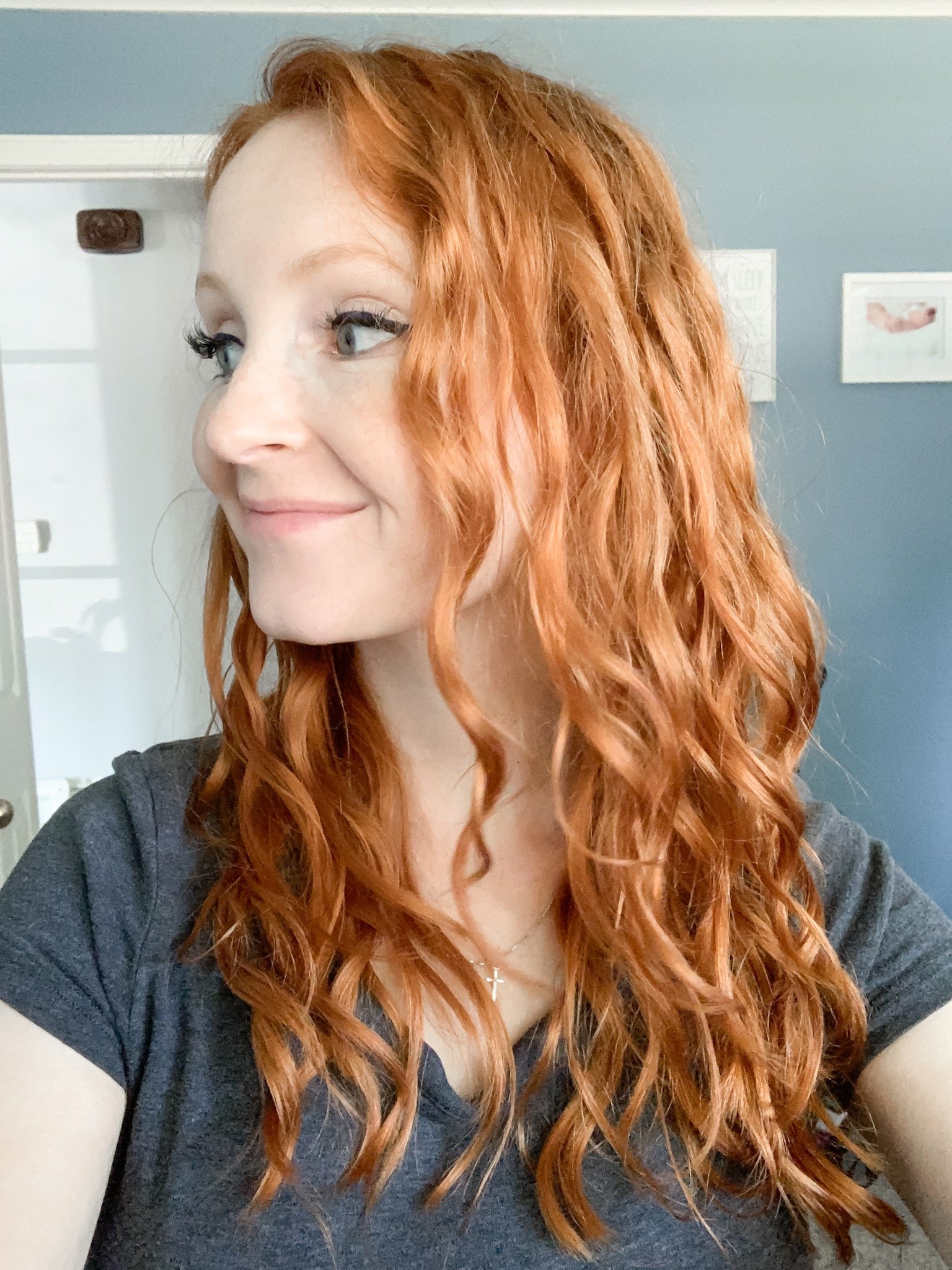 What Is The Curly Girl Method (And How To Use It For Wavy Hair)