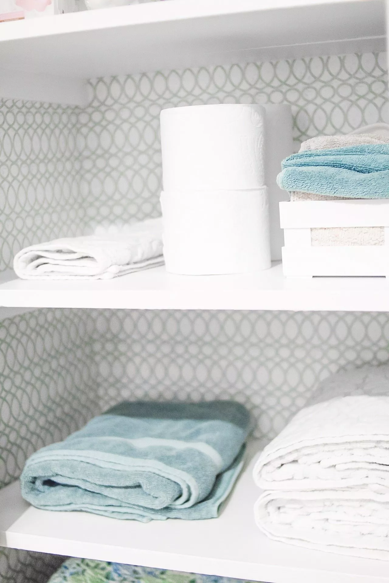 Easy Bathroom Organization & Linen Closet Refresh