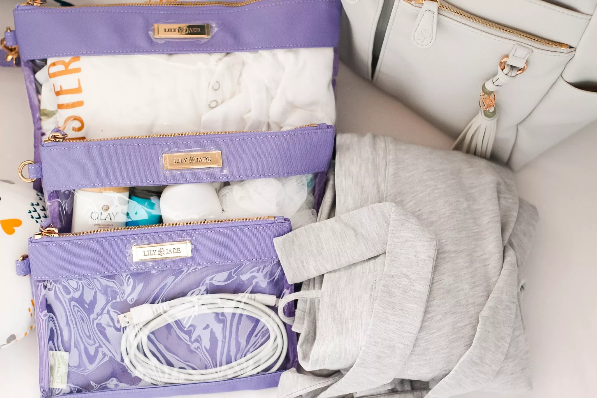 What to Pack in Your Hospital Bag for a C-Section - Straight A Style