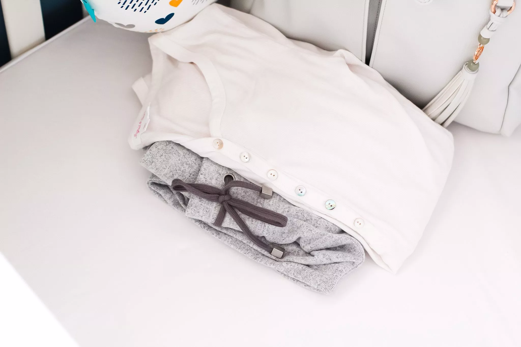 My hospital bag checklist for c-section birth - Chelsea Q. White blog