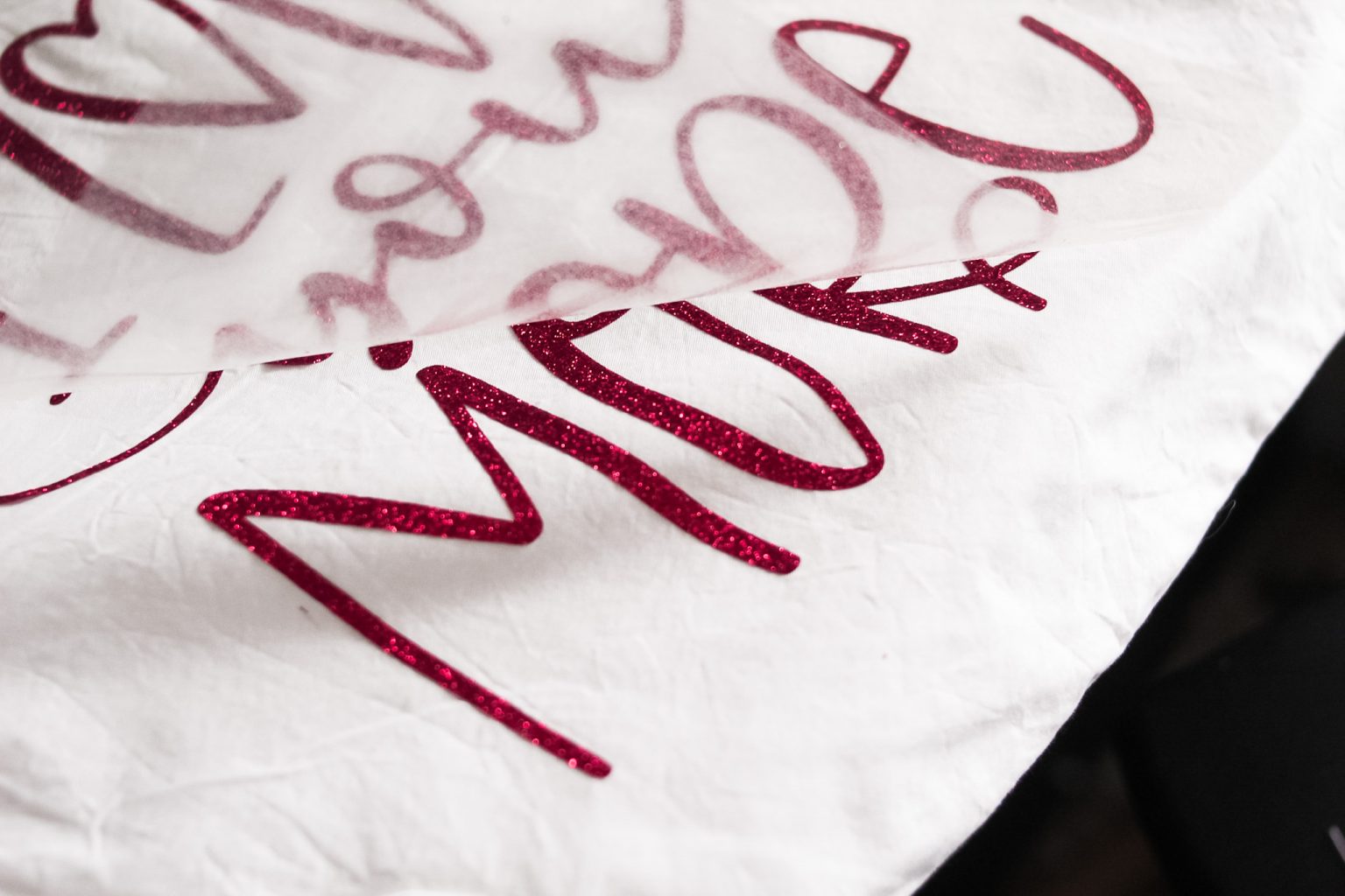 How To Use Glitter IronOn Vinyl (7 DIY Pillow Covers)