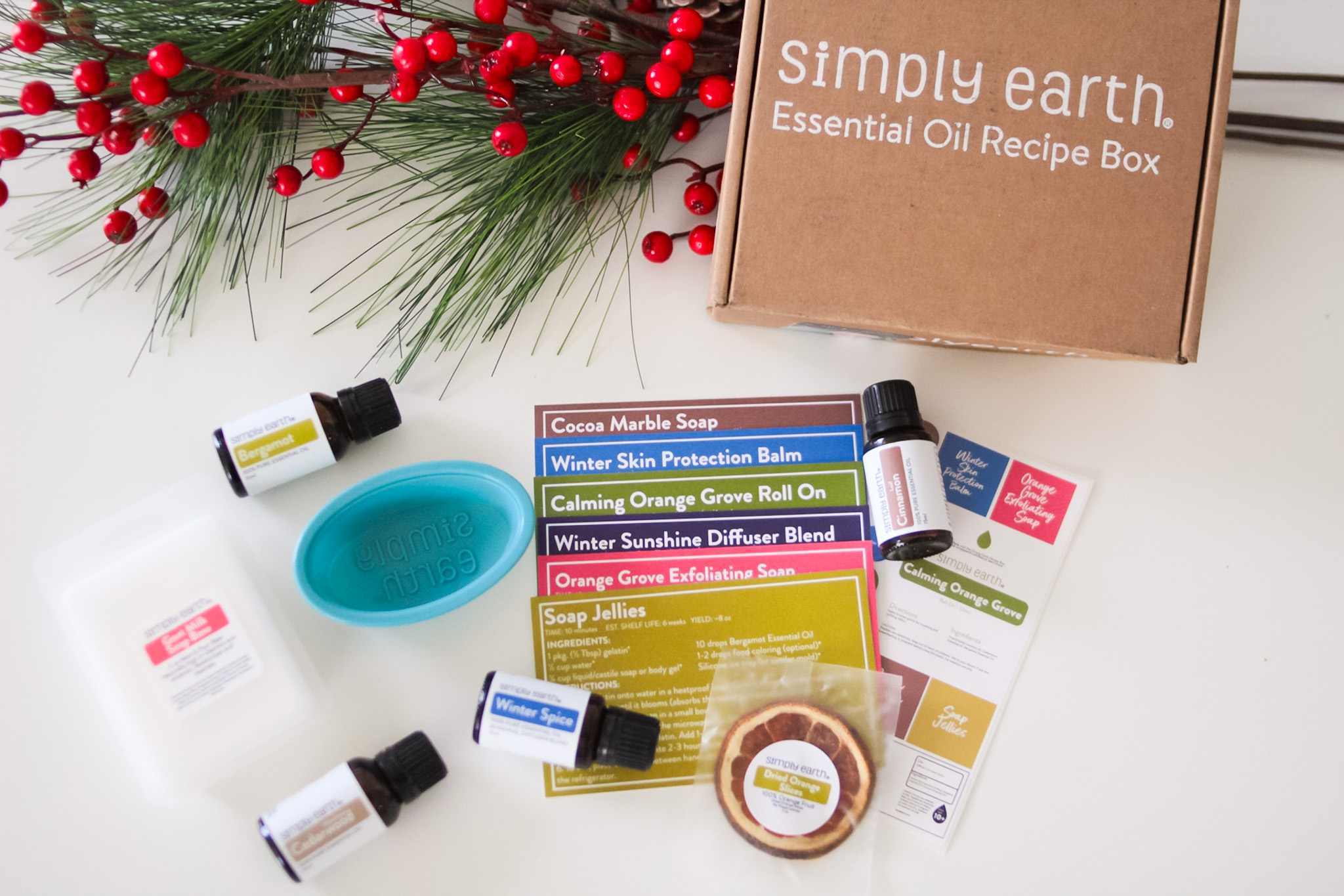 Simply Earth December Box – An Essential Oil Recipes Subscription