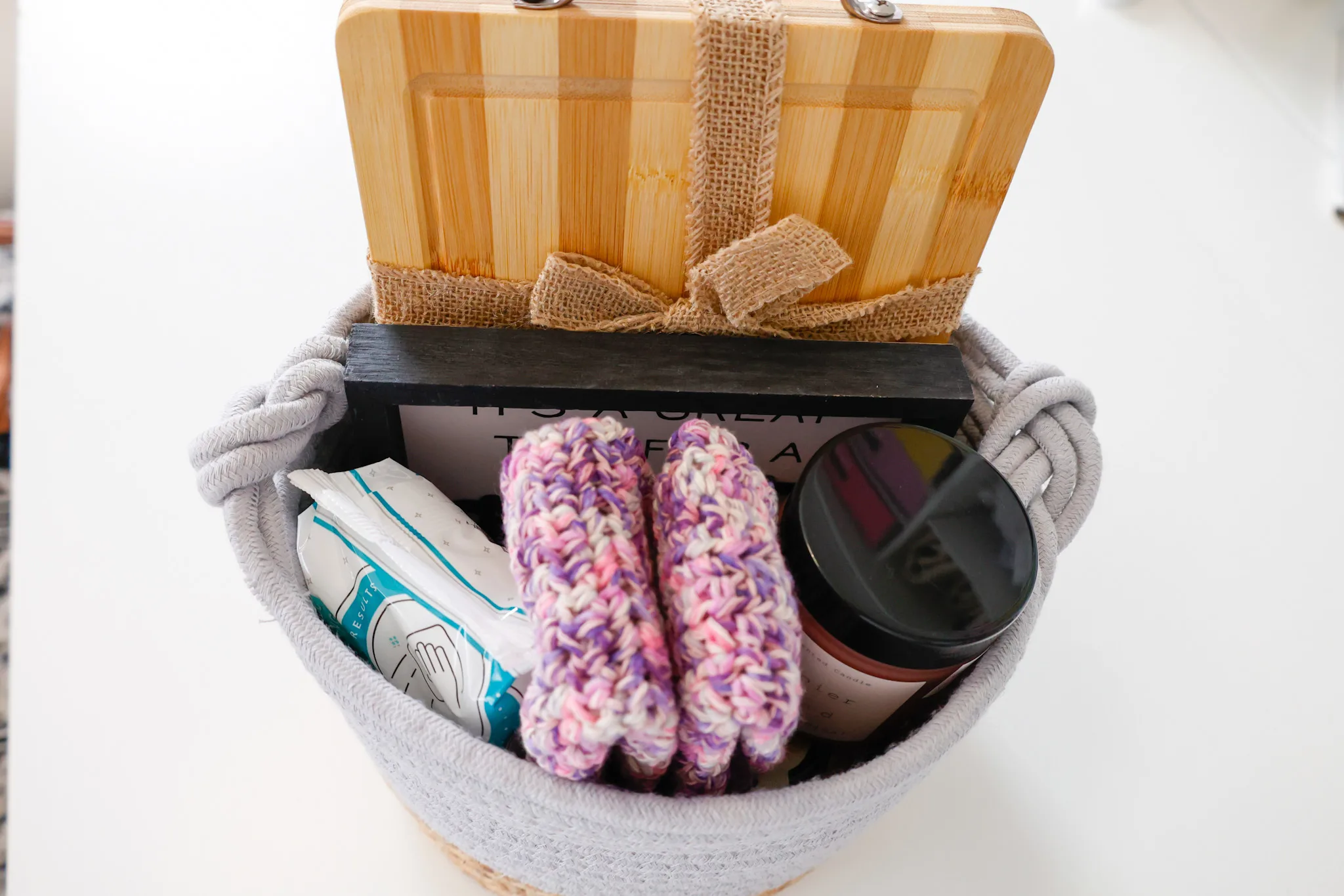 New Neighbor Gift Ideas - Gift Basket Goodies To Give Your New