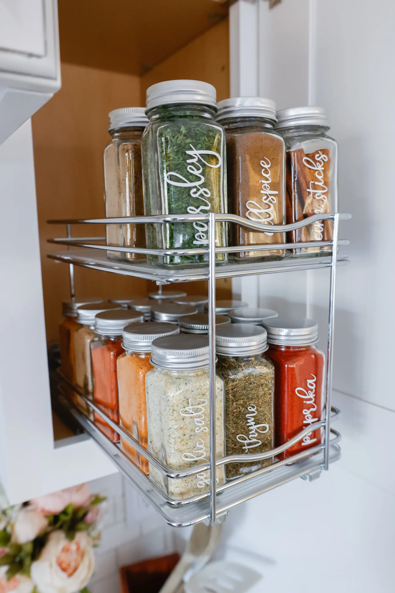 cabinet organization ideas for spice jars