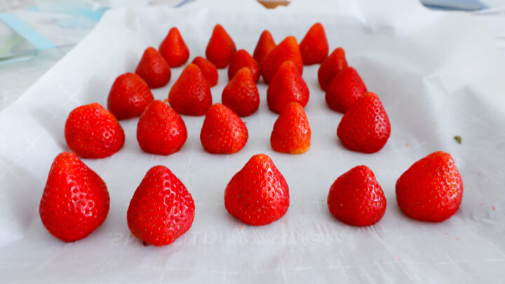 How To Freeze Fresh Strawberries