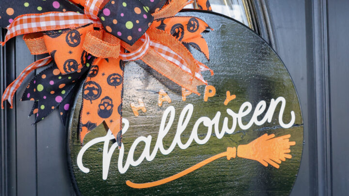 DIY Halloween Sign – Cricut Maker 3 Tutorial