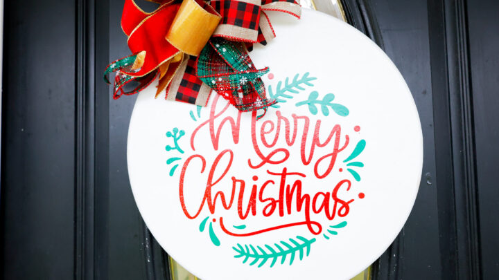 DIY Merry Christmas Wood Sign – A Cricut Tutorial