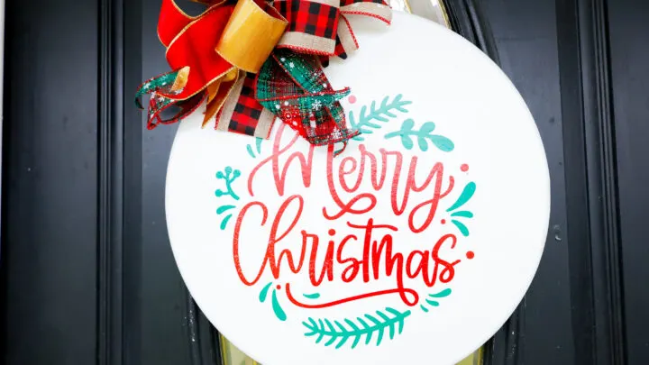 DIY Merry Christmas Wood Sign &ndash; A Cricut Tutorial