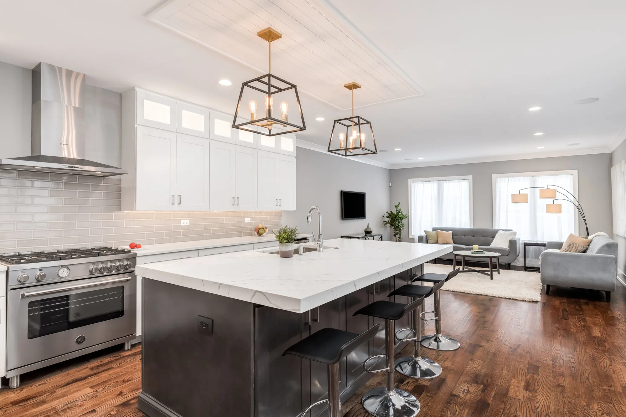 farmhouse kitchen modern