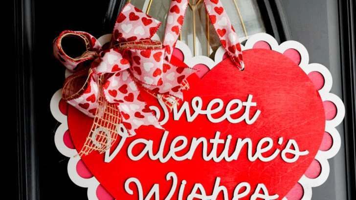 Valentine&rsquo;s Day Door Sign &ndash; Free SVG Download
