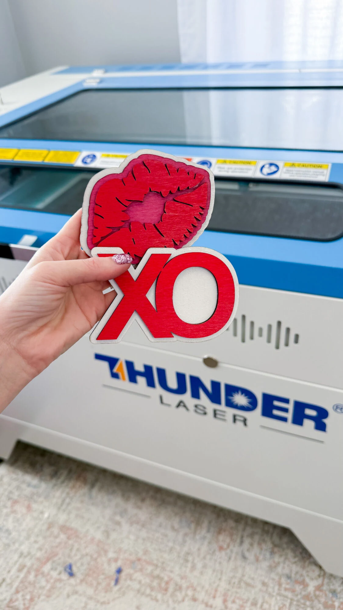 finished tiered tray decor XO and kiss mark